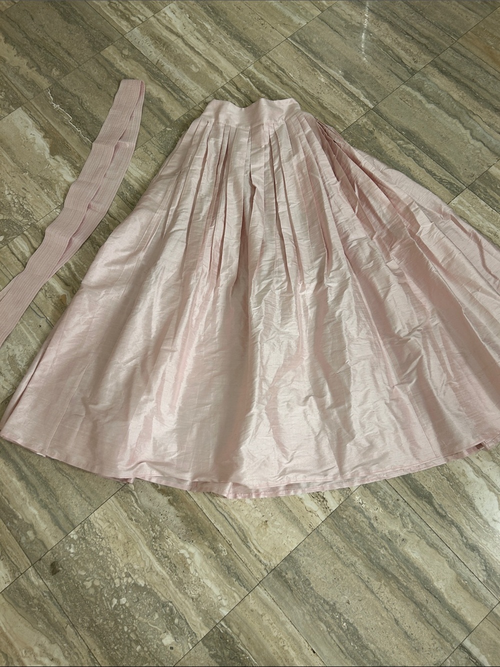 Elegant Blush Pink Maxi Skirt - Women - Picture 5 of 12
